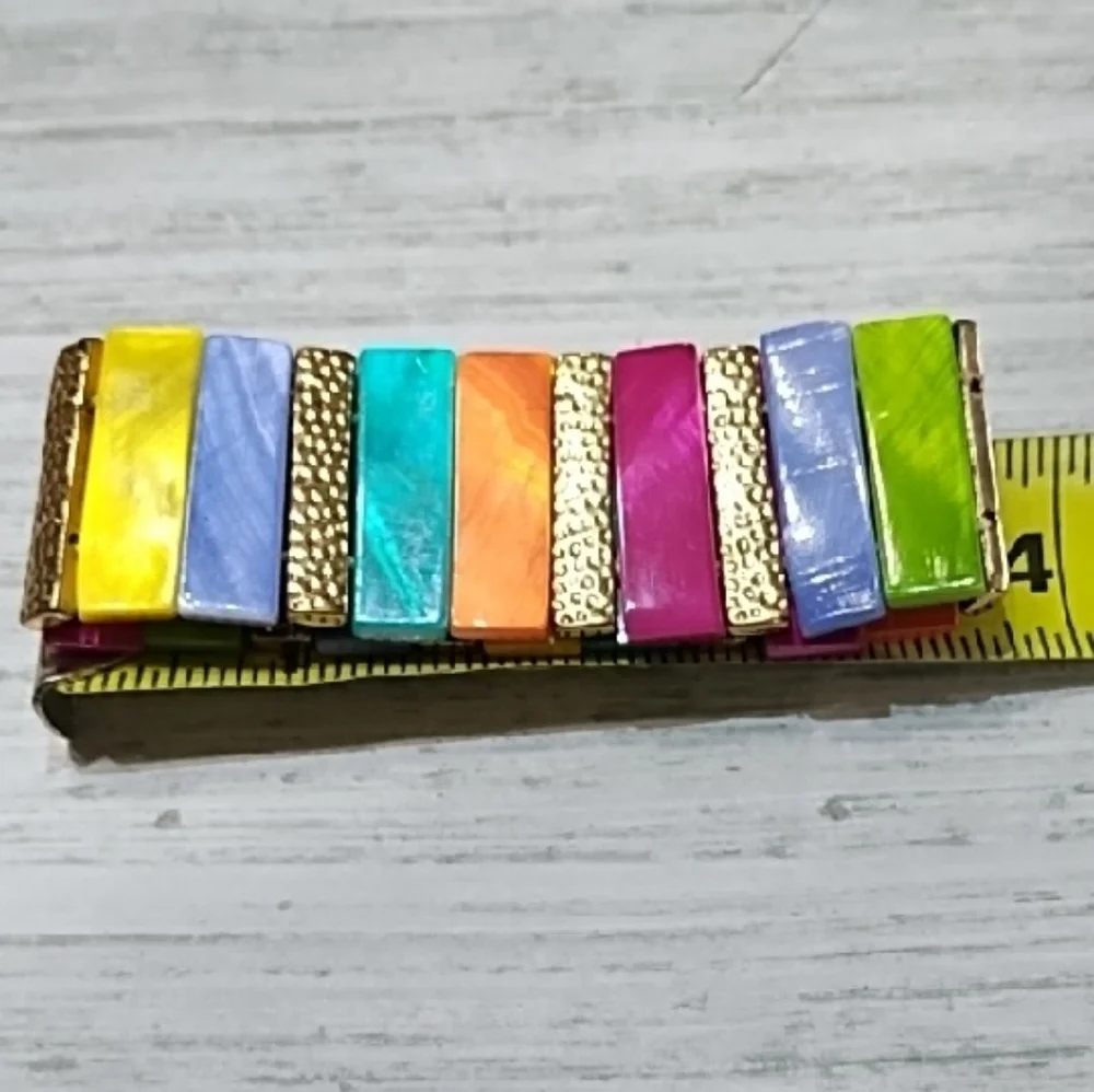 Colorful Multicolor Stretch Bracelet With Gold Tone And Possible Stone Beads